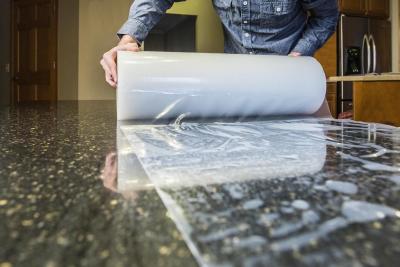 China Multi revestimentos para pavimento de superfície do filme autoadesivo de mármore artificial da proteção 50mic à venda