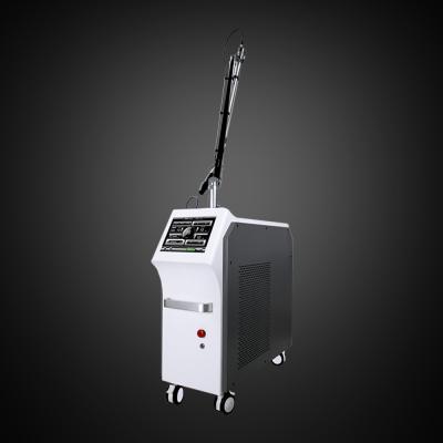 China 5ns Q schaltete Picosekunden-Laser-Maschine für Tätowierung zu verkaufen