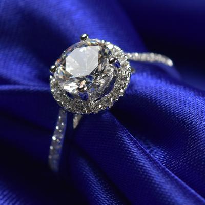 China 1,0 anel de ouro branco da joia do Ct Moissanite com caixa de presente elegante RD166 à venda