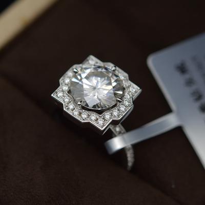 China OEM/ODM do tamanho da forma redonda 8mm do anel da joia de 2cts Moissanite aceitável à venda