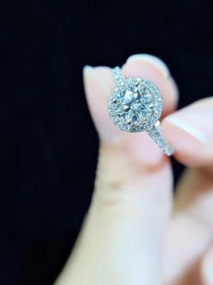 중국 공장에서 약혼 반지를 위한 화이트 골드에 있는 Vitamoss Moissanite 다이아몬드 반지 판매용