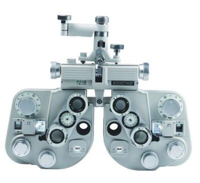 China Fully Sealed Ophthalmic Phoropter 330*400*100mm Dimension With Light GD8704A for sale