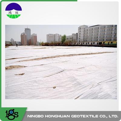 Chine Le ² non tissé du tissu 200g/M de géotextile de polyester agrafent le tissu de drainage de géotextile de fibre à vendre