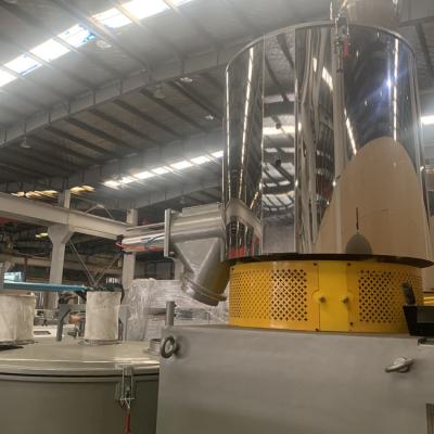China máquina plástica inoxidable del mezclador del PESO de 6m m con el sistema natural del vacío del extractor en venta