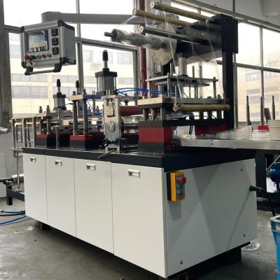 China ODM PLC One Time Cup Lid Machine Oil Lubrication Heating Forming for sale
