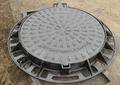 China Elite Wastewater Treatment Engineering Ductile Iron Drain Manhole Cover Wholesale for sale