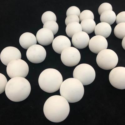 China Industrial Inert Alumina Ceramic Ball 3.2g/Cm3 High Alumina Ball Grinding Mill ROHS for sale