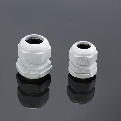 China Green Power Nylon Pg11 Cable Gland Passable Plastic Ip68 Environment Friendly for sale