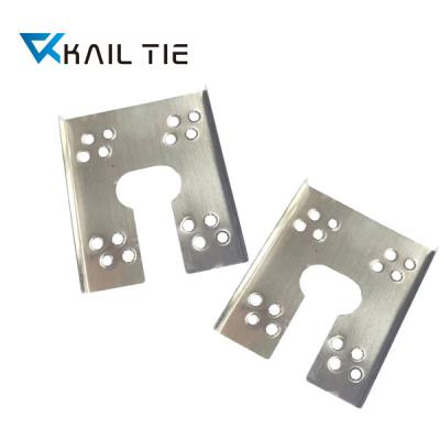 China Silver Solar Panel Grounding Clips Anti Corrosive Earthing Cable Clip Customized for sale