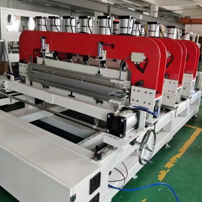 Cina <p>Macchine per la fabbricazione di casse di plastica completamente automatiche a forma di S</p> in vendita