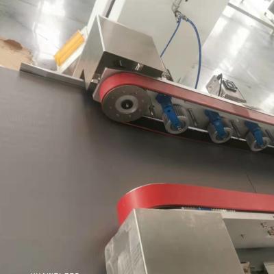 Chine <p>440-1500 mm Taille Machine de fabrication de caisses en plastique Boîte recyclable en plastique Equipement de traitement et de production</p> à vendre