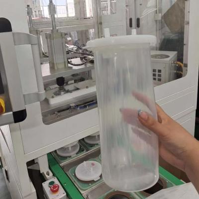 China <p>10pcs/min Máquina para hacer bolsas de orina de presión negativa Equipo de bolsas de drenaje</p> en venta