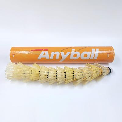 Chine Volant d'EVA Fiber Cork Badminton Plastic couleur blanche jaune de 12 paquets à vendre