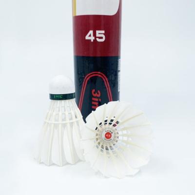 China Indonesia Market 3in1 Badminton Shuttlecock More Durable Feather Stand Dmantis D45 3in1 Shuttle Vietnam for sale