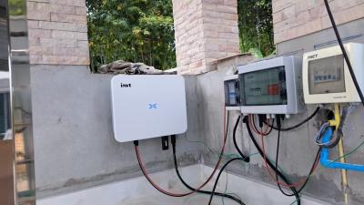 中国 30KWハイブリッドグリッド家庭用電源システム 750W モノソーラーパネル 屋根地面設置 販売のため
