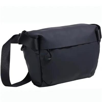 China Fashion Black Outdoor Small Camera Messenger Bag Waist Adjustable Strap For Travel for sale