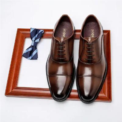 China Genuine Leather British Lace Up Men'S Formal Dress Shoes Oxford No-Slip Business Shoes en venta