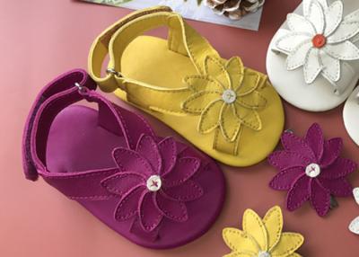 China Toddler Baby First Layer Cowhide Daisy Flower Sandals for sale