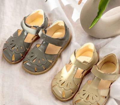 China Summer Kids Sandals Shoes Girls Leather Sandals Flat Close Toe Dress Shoes for sale