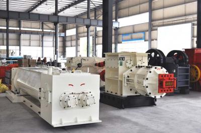 China Large Vacuum Extruder Clay Brick Extrusion Machine Carbon Steel Molding Casting for sale