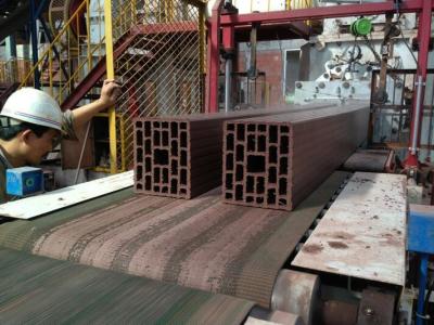 China 24 cm maximale snijhoogte klei stenen snijmachine met nieuw ontwerp Te koop