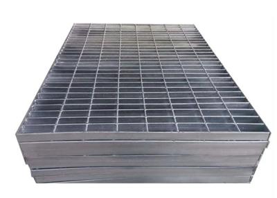 China ISO9001 Rust Proof Catwalk Steel Grating 8*8mm Metal Grate For Driveway for sale