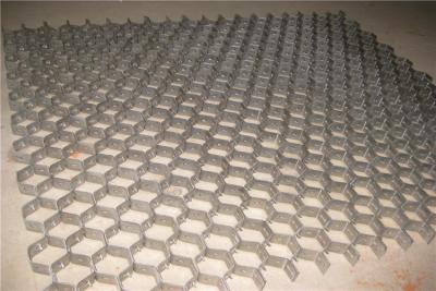 China Wear Resistant Hex Mesh Refractory Hexagonal Cellular Grating for sale