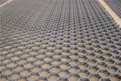 China 2mm 2.5mm Thickness HexMesh Refractory Stainless Steel Hex Mesh for sale