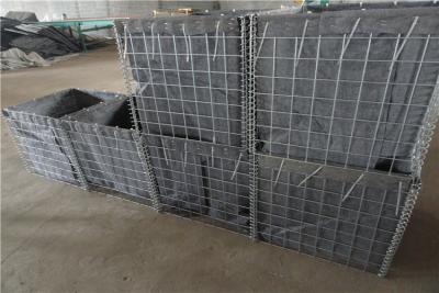 China 4mm 5mm Hesco Barrier Bastion Wire Cages Strong Tensile Strength for sale