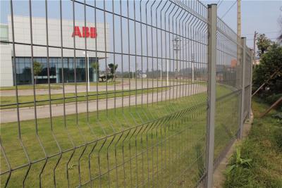 China Q235 3D Curved Wire Mesh Fence For Highway / Airport Service Area for sale