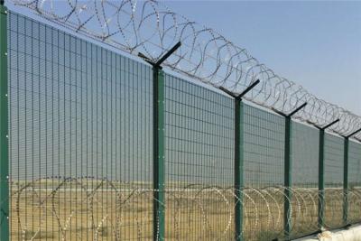 China Welded Airport Security Fence Round Post Airport Perimeter Fence for sale