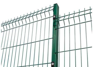 China 0.6-2.43m Width 6 Ft Welded Wire Fence 1.2mm Post Thickness 4 Folds Round Post for sale