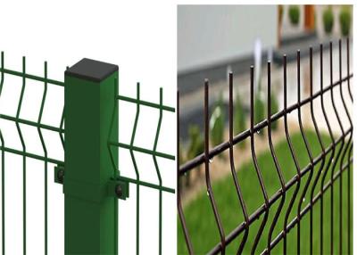 Chine Cage en PVC revêtue de fil de fer soudé 6 mm 3d pour la route à vendre