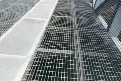 Chine Grille à barres d'acier galvanisé trempé à chaud / grille de sol / trottoir d'escalier / grille de plateforme à vendre