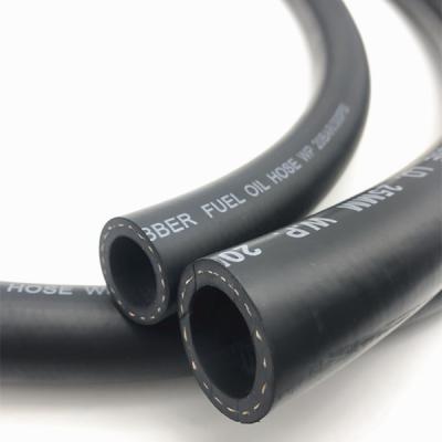 Chine Transfert diesel 300psi de carburant de tuyau de polyester de tresse résistante flexible noire de fibre à vendre