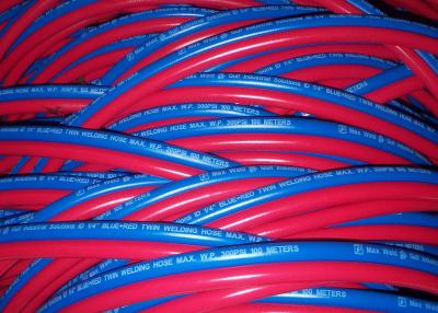 China 6MM Grade R Rubber Twin Welding Hose Red & Blue 20 Bar For Gas Cutting BS EN559 for sale