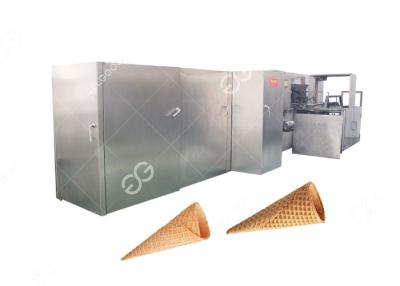 Chine Chaîne de production croustillante automatique adaptée aux besoins du client de cornet de crème glacée 4000-5000 Pcs/H à vendre