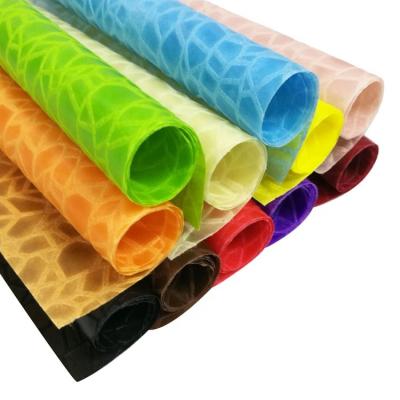China Colorful Embossed polypropylene Nonwoven Embossed Fabric For Flower Wrapping,bag for sale