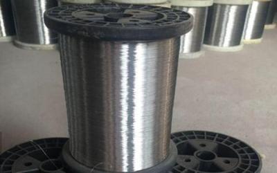 Chine Diamètre de fil machine à faible teneur en carbone d'acier inoxydable de 200 séries approbation de 0,025 - de 5mm ASTM à vendre
