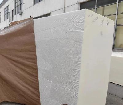Chine Papier kraft en mousse PE recouvert 110+15g pâte à bois mélangée épluchable à vendre