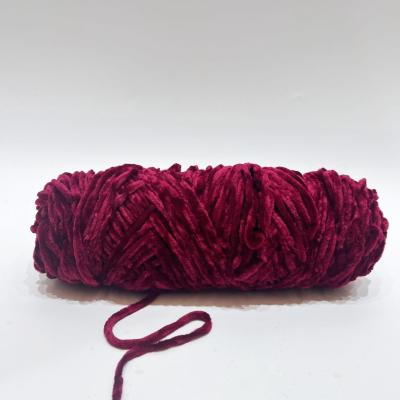 China 1/3.5NM Chunky Velvet Dyed Polyester Yarn 100% fazem crochê tricotando manualmente à venda