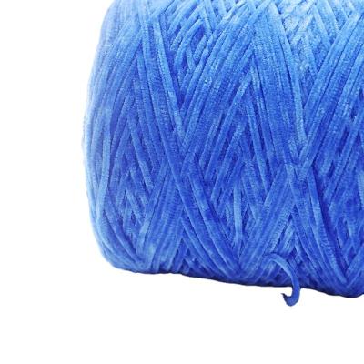 China 100% Velvet Polyester Chenille Yarn For Chunky Crochet for sale