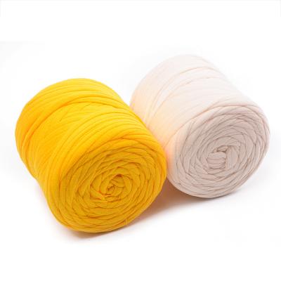 China fio extravagante profissional do t-shirt das amostras grátis para fazer crochê a tricotagem manual do fio à venda