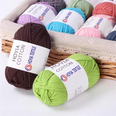 中国 1/1NM 70% Cotton 30% Nylon Cotton Nylon Yarn Colorful Hand Made Crochet Knitting Yarn For Beginners 販売のため