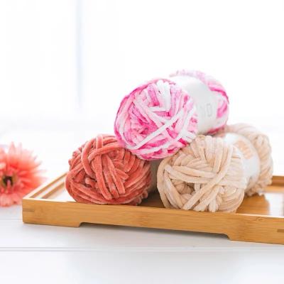 China Dry Cleanable Vevelt Chenille Yarn Fabric Thread Fluffy Style for sale