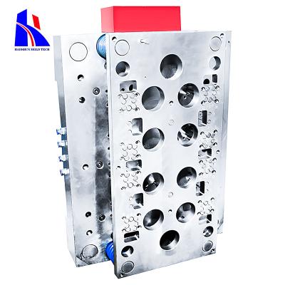 China P20 POM Toolmaking Services , Laser Marking Pin Point Gate Injection Molding for sale