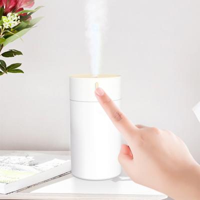 China Portable Oil Diffuser LED Light Li Battery Small Diffuser Machine for Bedroom for sale
