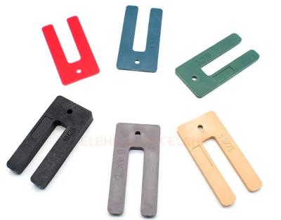 China Industrial Plastic Frame Packers Red PP U Shaped Window Shims for sale