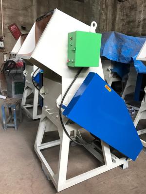 China Film Waste Plastic Crushing Machine Hard Knife Recycling Machine zu verkaufen