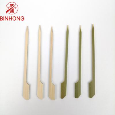 Chine Brochettes en bambou jetables adaptées aux besoins du client de barbecue de 4,7 pouces à vendre